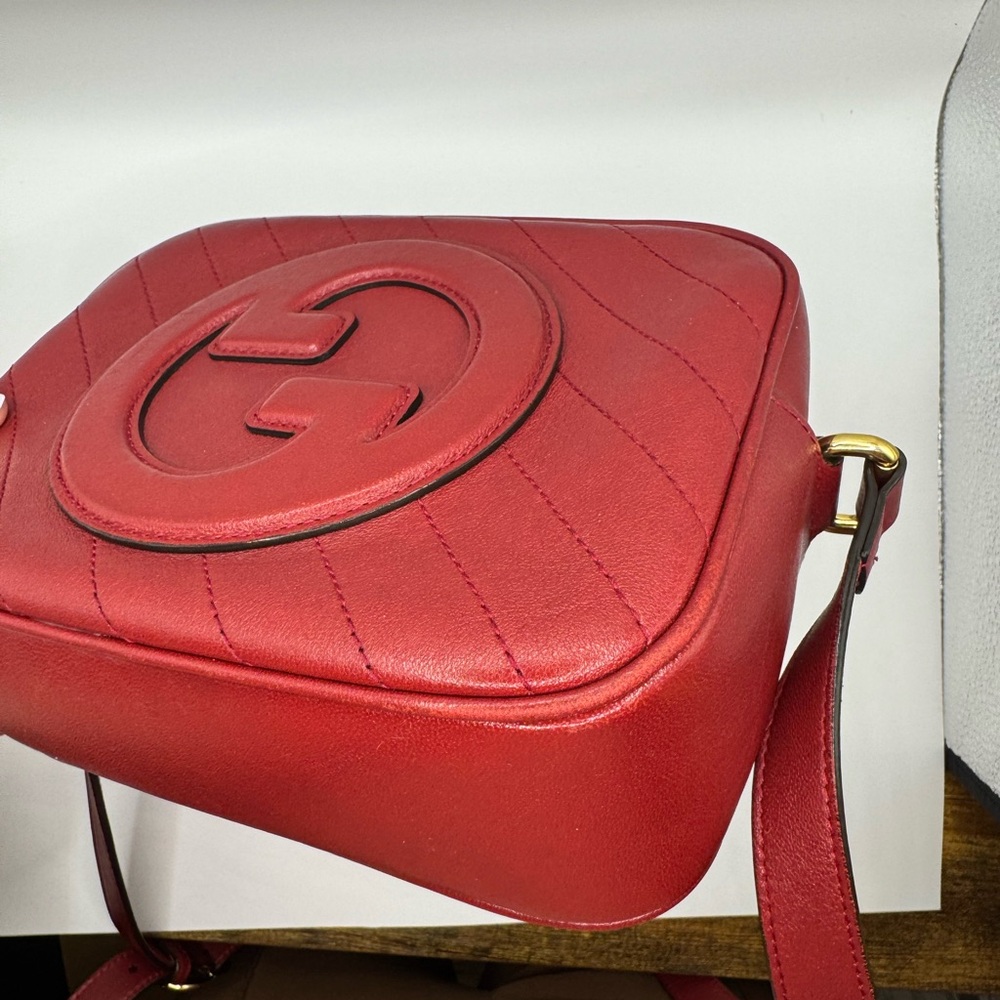 Gucci Blondie Burgundy Crossbody - Picture 5 of 13